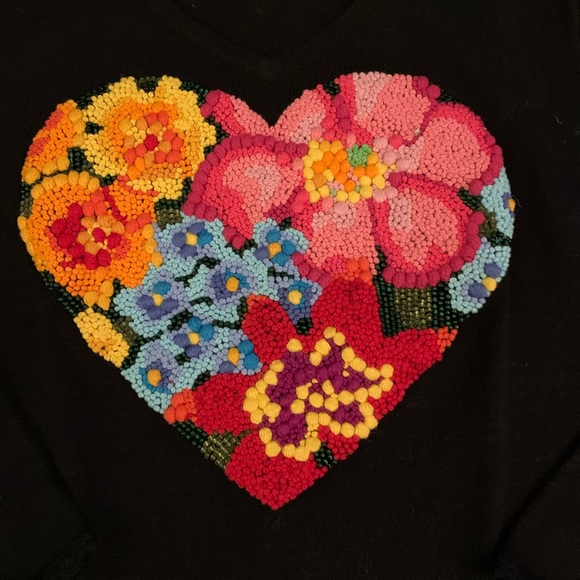 Smitten by Michael Simon heart sweater….EUC! - Picture 2 of 7